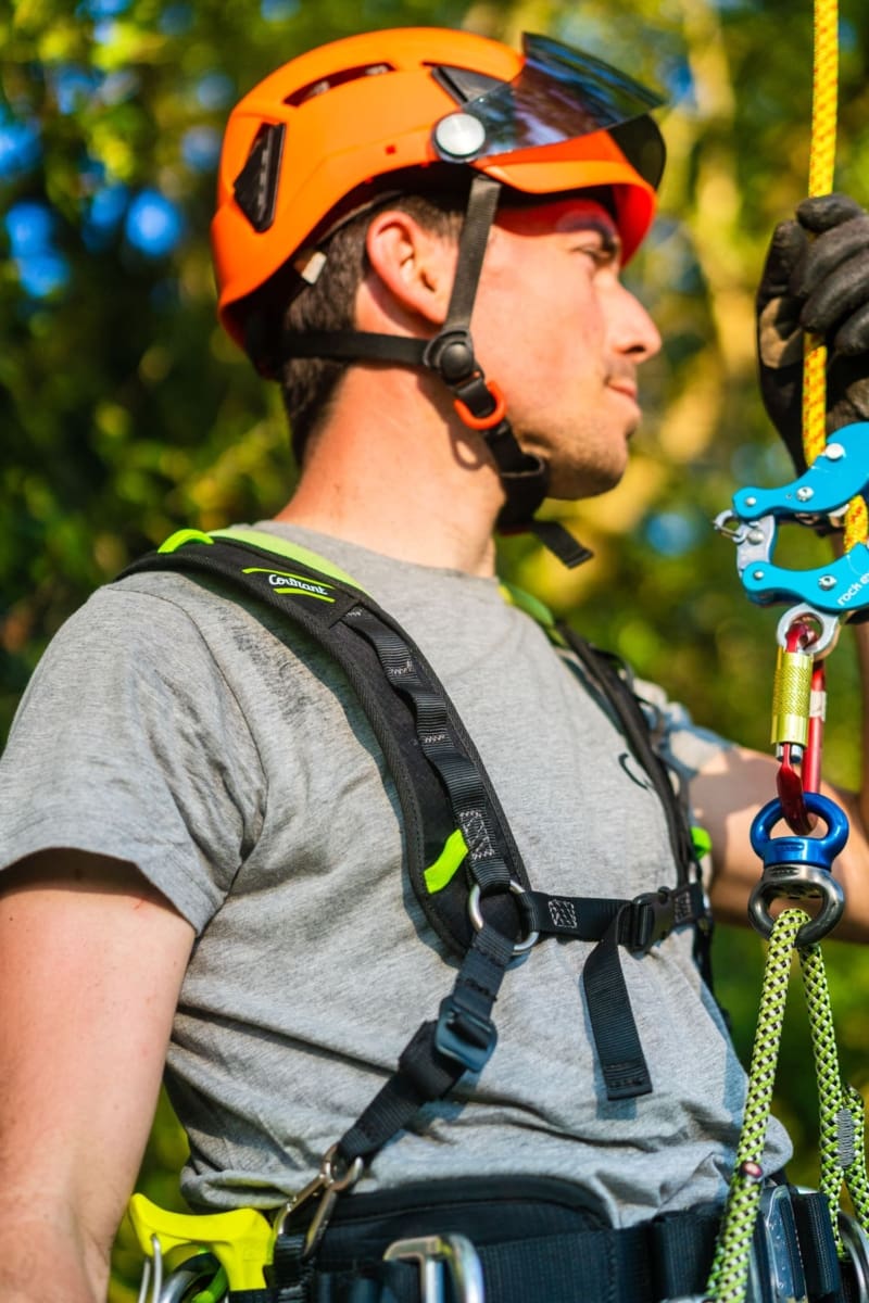 The Courant Koala Chest Harness In Use